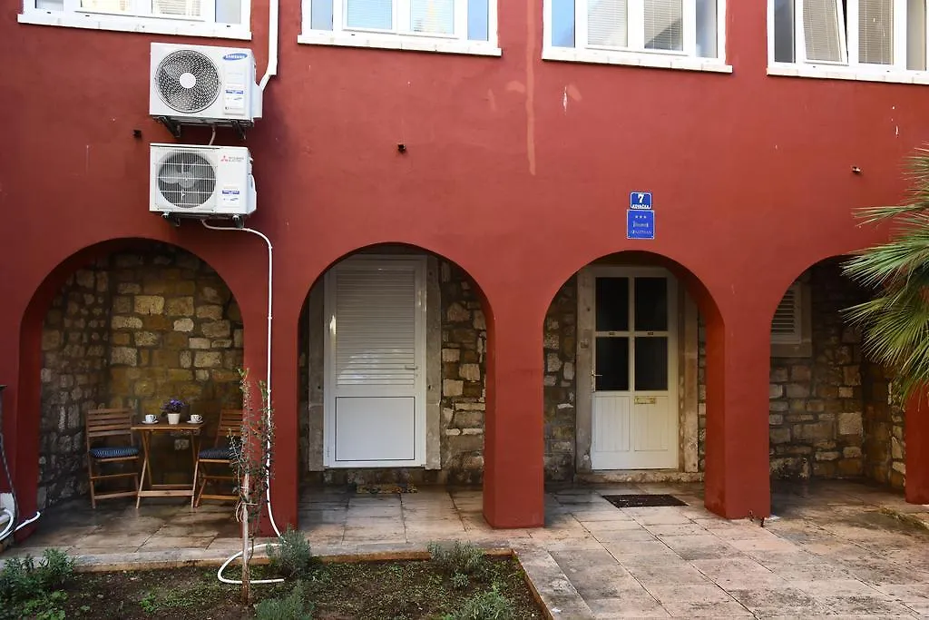 Downtown Apartment Korina Zadar