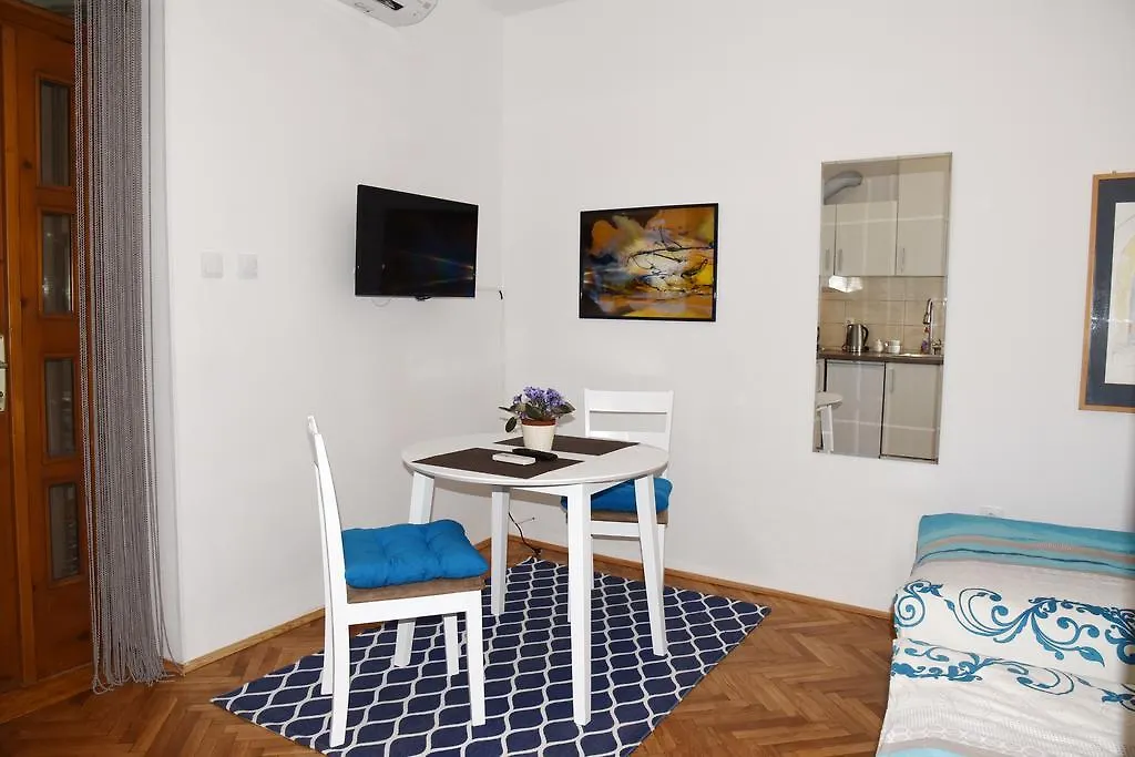 Downtown Apartment Korina Zadar