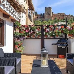 https://alojamiento-casa-arab-house.es-andalucia.com